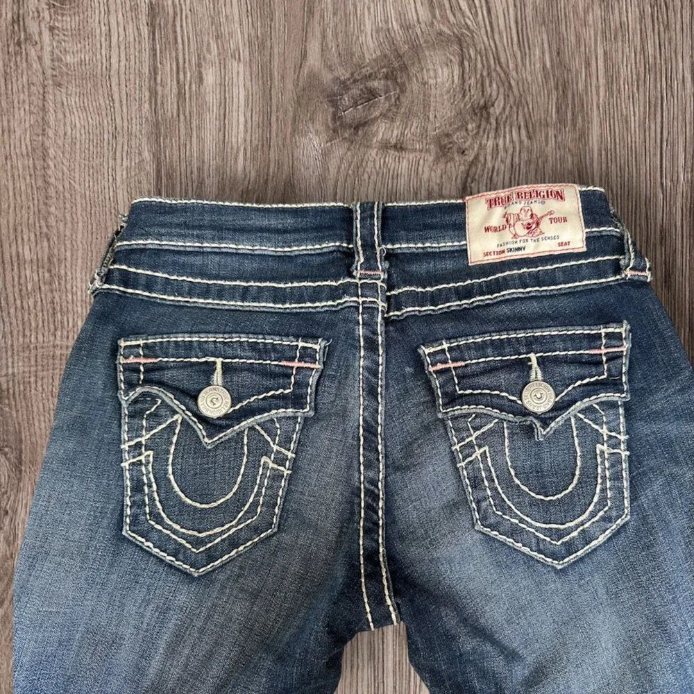 True Religion sz 25 capri skinny jeans distressed Strech - Picture 4 of 10